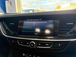 2020 Holden
Calais V