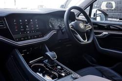 2024 Volkswagen
Touareg 170TDI