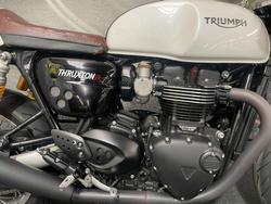 2019 Triumph THRUXTON R White