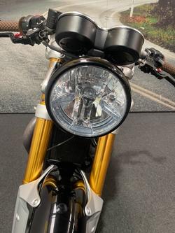 2019 Triumph THRUXTON R White