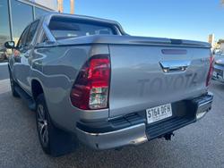 2018 Toyota
Hilux SR5