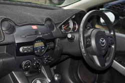 2012 Mazda
2 Neo