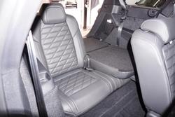 2025 Peugeot
5008 GT Premium Hybrid