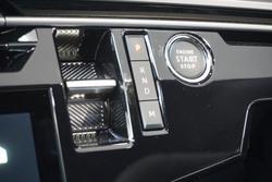 2025 Peugeot
5008 GT Premium Hybrid