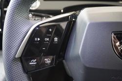 2025 Peugeot
5008 GT Premium Hybrid