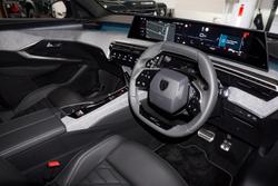 2025 Peugeot
5008 GT Premium Hybrid