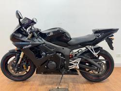 2005 Yamaha YZF-R6 BLACK