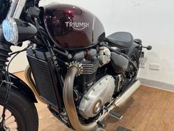 Triumph 2017 TRIUMPH 1200CC BOBBER