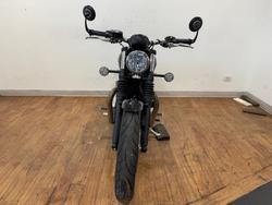 Triumph 2017 TRIUMPH 1200CC BOBBER