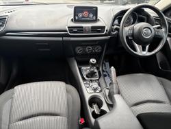 2014 Mazda
3 Maxx