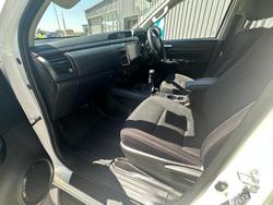 2023 Toyota
Hilux SR