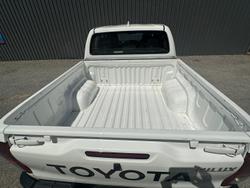 2023 Toyota
Hilux SR