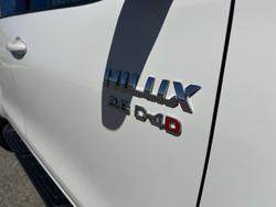 2023 Toyota
Hilux SR
