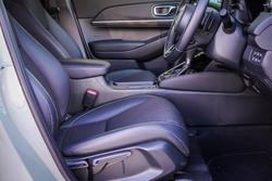 2023 Honda
HR-V e:HEV L