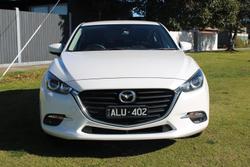 2016 Mazda
3 Maxx