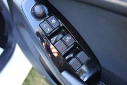 2016 Mazda
3 Maxx