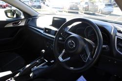 2016 Mazda
3 Maxx