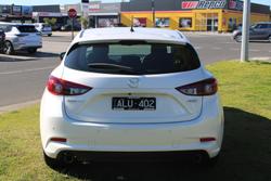 2016 Mazda
3 Maxx