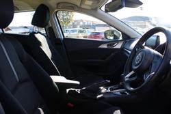 2016 Mazda
3 Maxx