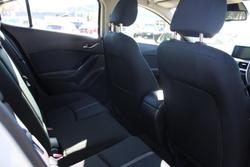 2016 Mazda
3 Maxx