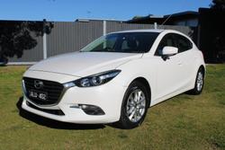 2016 Mazda
3 Maxx