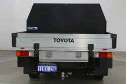 2022 Toyota
Hilux Workmate