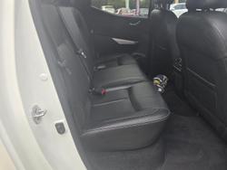 2017 Nissan Navara ST-X D23 Series 3 4x2 White Diamond