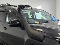2022 Mitsubishi
Triton GSR