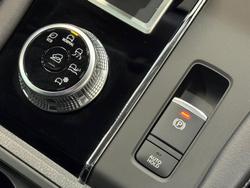 2022 Mitsubishi
Outlander ES