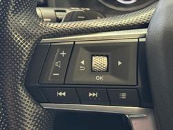 2022 Mitsubishi
Outlander ES