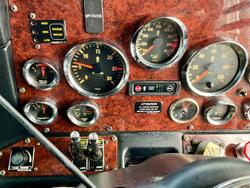 2011 Kenworth T409 Slp Fuel Kit Ice Pack Micro Wave Tv $79500Inc Gst KENWORTH T 409 WHITE
