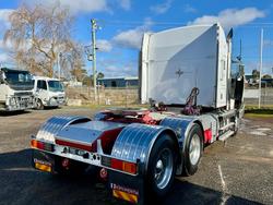 2011 Kenworth T409 Slp Fuel Kit Ice Pack Micro Wave Tv $79500Inc Gst KENWORTH T 409 WHITE