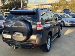 2016 Toyota
                Landcruiser Prado VX
