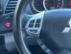 2014 Mitsubishi
Triton GLX