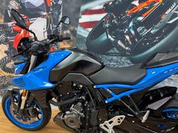 2023 Suzuki GSX-8S PEARL COSMIC BLUE