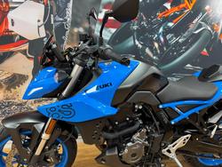 2023 Suzuki GSX-8S PEARL COSMIC BLUE