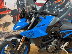 2023 Suzuki GSX-8S PEARL COSMIC BLUE