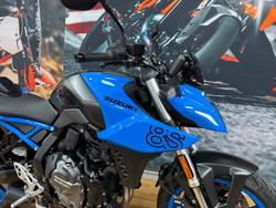 2023 Suzuki GSX-8S PEARL COSMIC BLUE