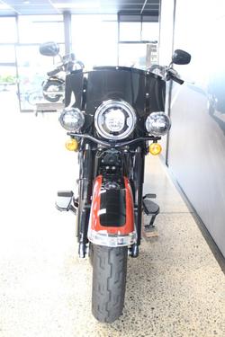 2024 Harley-davidson FLHCS HERITAGE CLASSIC 114 RED ROCK / BLACK