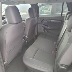 2025 Isuzu
MU-X LS-U