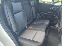 2022 Mitsubishi
Outlander LS