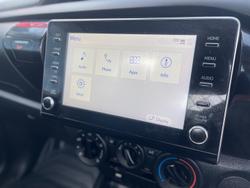 2022 Toyota
Hilux Workmate