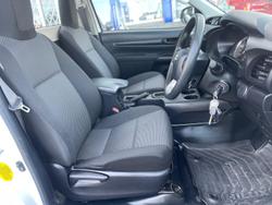 2022 Toyota
Hilux Workmate
