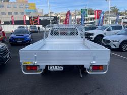 2022 Toyota
Hilux Workmate