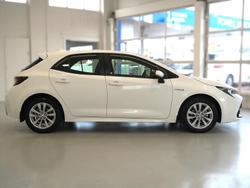 2023 Toyota
Corolla Ascent Sport Hybrid