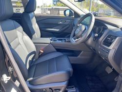 2025 Nissan
                X-TRAIL ST-L e-POWER