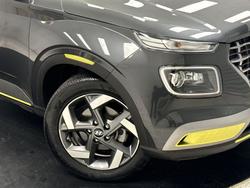 2019 Hyundai
                Venue Elite
