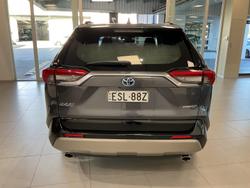 2022 Toyota
RAV4 XSE