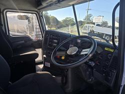 2016 Mack Granite White