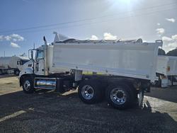 2016 Mack Granite White